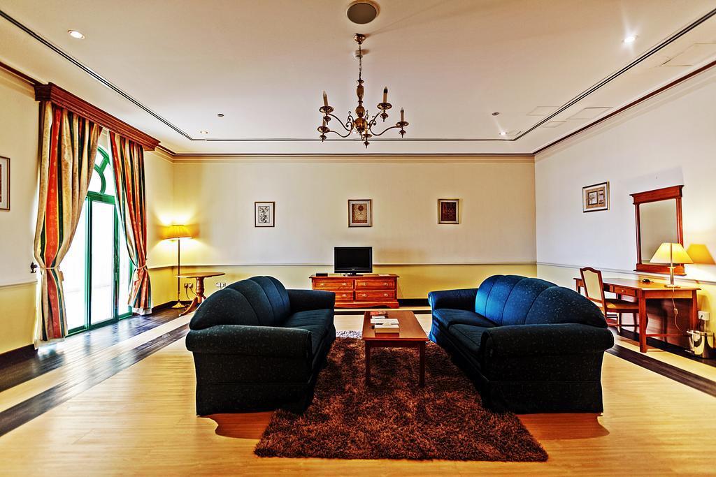 Cassells Ghantoot Hotel & Resort Dış mekan fotoğraf